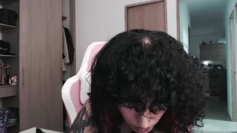 Snapshot of hell_666_xxx chatting on March 3, 3:30 am cher online show from March 3, 3:30 am