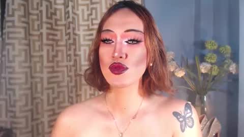 hellatarahathor online show from April 24, 12:18 pm