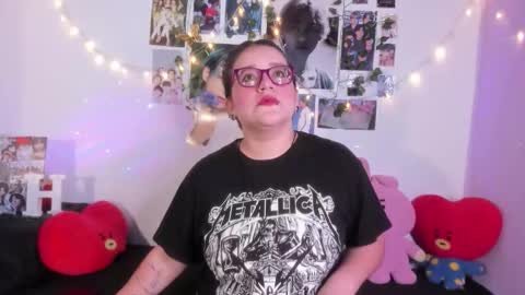 Snapshot of hellen21rose chatting on November 14, 4:55 am hellen online show from November 14, 4:55 am