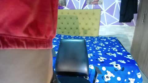 hellen maya online show from May 1, 6:23 pm