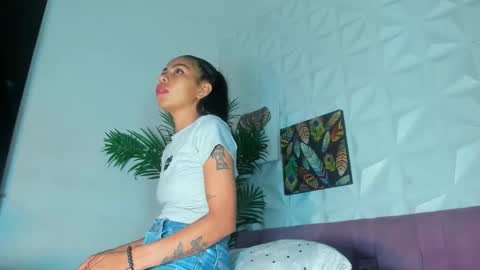 hellen     online show from December 22, 7:00 pm