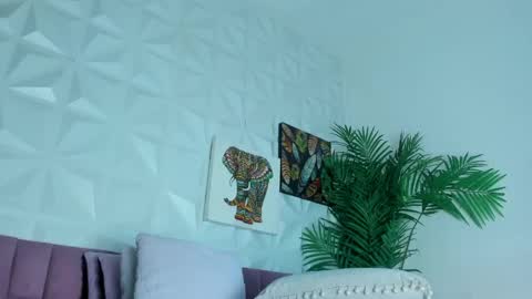 Snapshot of hellen_sky_ chatting on June 9, 7:14 pm hellen online show from June 9, 7:14 pm
