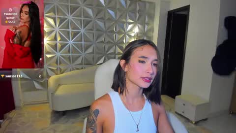 Snapshot of hellen_tease chatting on July 1, 12:29 pm Hellen online show from July 1, 12:29 pm