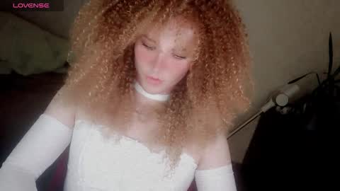 Helen Spellman online show from November 29, 7:28 pm