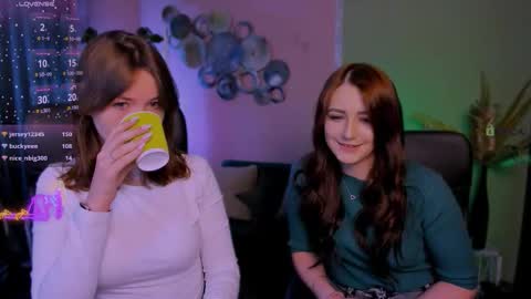 Snapshot of helli_belli chatting on October 1, 7:20 pm Helli online show from October 1, 7:20 pm