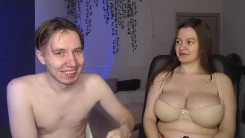 Snapshot of hello_imkitty chatting on December 30, 12:00 am Kitty and Rainer online show from December 30, 12:00 am