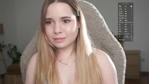 Snapshot of hello_taya chatting on September 23, 6:11 pm Taya online show from September 23, 6:11 pm