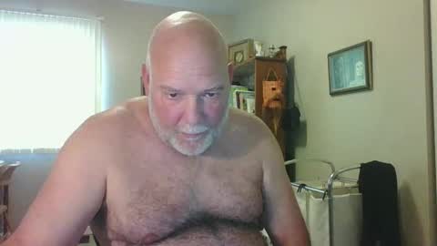 Snapshot of helloforfun111 chatting on September 21, 3:24 pm helloforfun111 online show from September 21, 3:24 pm