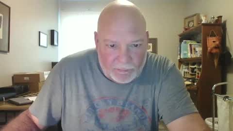 Snapshot of helloforfun111 chatting on October 11, 12:15 pm helloforfun111 online show from October 11, 12:15 pm