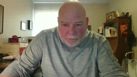 helloforfun111 online show from March 23, 2:21 pm