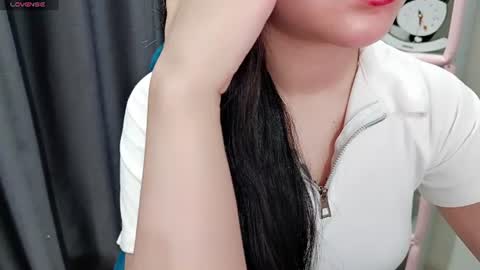Snapshot of hellokitty_sexy chatting on July 1, 1:29 am hellokitty_sexy online show from July 1, 1:29 am