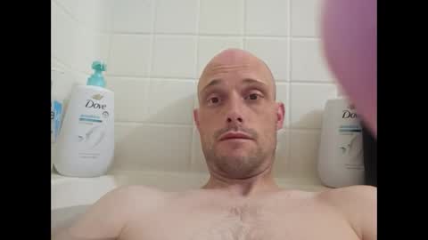 helloladysandgents online show from April 23, 6:36 am