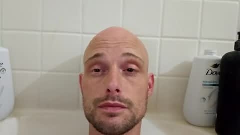 helloladysandgents online show from April 28, 7:02 am