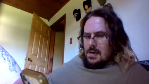 hellothere7734 online show from October 9, 8:51 pm