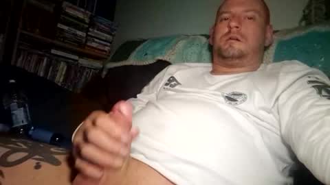 Snapshot of helpmecumhard4uxxx chatting on March 22, 5:05 pm helpmecumhard4uxxx online show from March 22, 5:05 pm