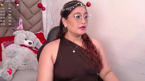 Zahira online show from December 18, 8:48 pm