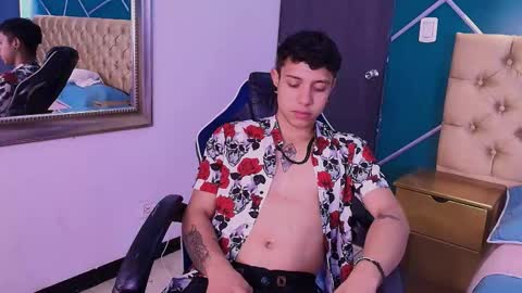 Hennesyy  online show from March 7, 9:23 pm