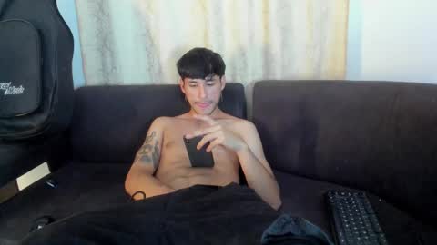 henrik_senn online show from October 15, 10:21 pm