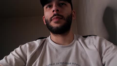 HenryAxe online show from April 4, 10:57 am