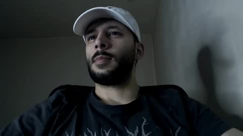 HenryAxe online show from April 22, 9:55 am