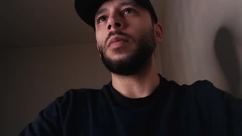 HenryAxe online show from April 25, 9:12 am