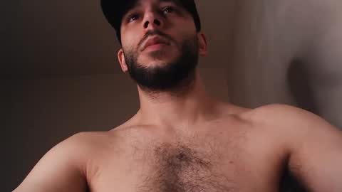 HenryAxe online show from April 25, 1:41 pm