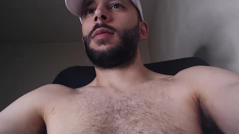 HenryAxe online show from June 5, 2:12 pm