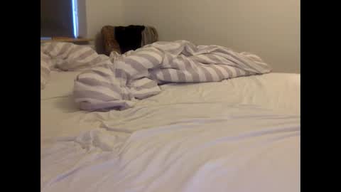 Snapshot of henryhipster chatting on October 10, 6:12 am Henryhipster  sub  spank useme new Europe Twink kiss first fit kinky naughty online show from October 10, 6:12 am