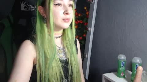 Hentaishiing online show from December 15, 4:48 pm