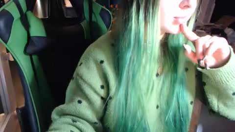 Snapshot of hentaishiing chatting on November 5, 10:43 pm Hentaishiing online show from November 5, 10:43 pm