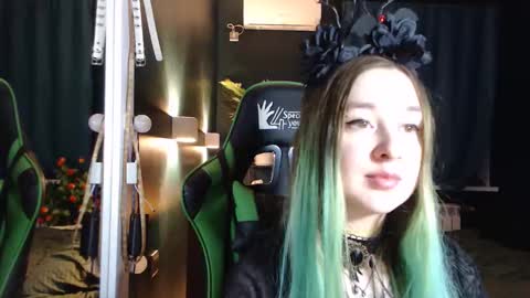 Snapshot of hentaishiing chatting on November 22, 11:15 pm Hentaishiing online show from November 22, 11:15 pm