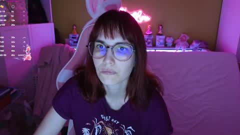 HeraLuna  online show from June 11, 7:56 pm