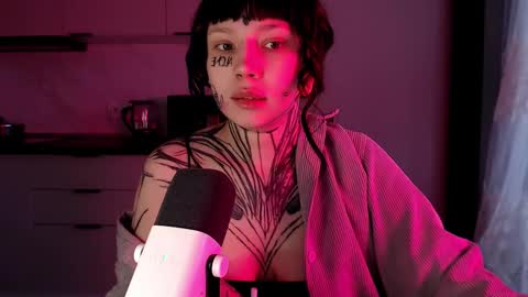 Snapshot of herbal_helpmepls chatting on February 10, 1:11 pm dirty Diana online show from February 10, 1:11 pm