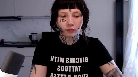 Snapshot of herbal_helpmepls chatting on February 14, 9:13 am dirty Diana online show from February 14, 9:13 am