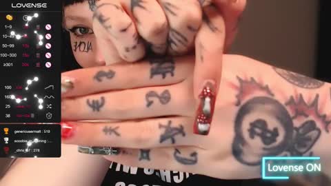 Snapshot of herbal_helpmepls chatting on February 15, 4:56 pm dirty Diana online show from February 15, 4:56 pm