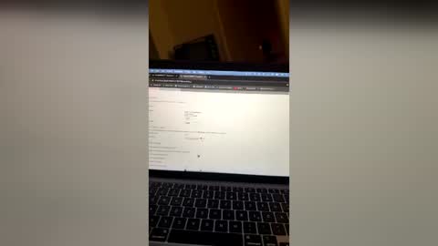 Snapshot of herbalajzer1991 chatting on June 20, 4:04 am herbalajzer1991 online show from June 20, 4:04 am