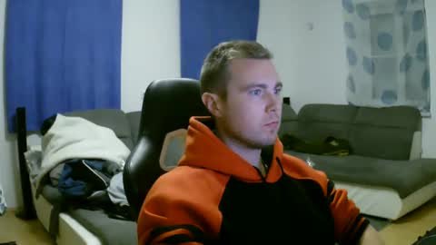 John Pearl online show from February 10, 7:28 pm