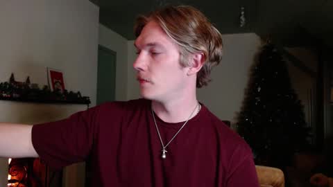 Snapshot of hercules__ chatting on January 28, 3:57 pm Gregblonde Alextattoo online show from January 28, 3:57 pm