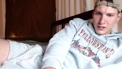 Snapshot of hercules__ chatting on February 1, 11:58 pm Gregblonde Alextattoo online show from February 1, 11:58 pm