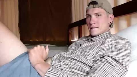 Snapshot of hercules__ chatting on February 11, 12:49 am Gregblonde Alextattoo online show from February 11, 12:49 am