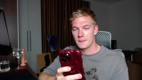 Snapshot of hercules__ chatting on September 24, 12:08 pm Gregblonde Alextattoo online show from September 24, 12:08 pm