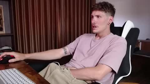 Snapshot of hercules__ chatting on October 13, 1:38 am Gregblonde Alextattoo online show from October 13, 1:38 am