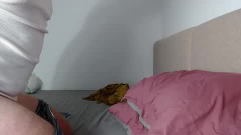 Snapshot of hercules__ chatting on October 20, 3:12 pm Gregblonde Alextattoo online show from October 20, 3:12 pm