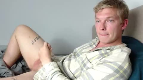 Snapshot of hercules__ chatting on November 6, 5:47 pm Gregblonde Alextattoo online show from November 6, 5:47 pm