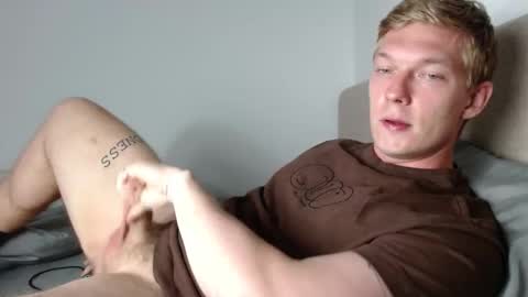 Snapshot of hercules__ chatting on November 8, 5:23 pm Gregblonde Alextattoo online show from November 8, 5:23 pm