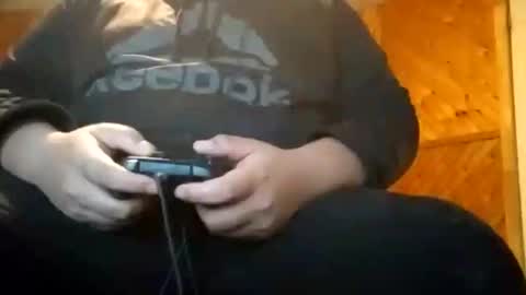 Snapshot of hereforbootyyy chatting on December 3, 10:50 am Hereforbootyyyy online show from December 3, 10:50 am