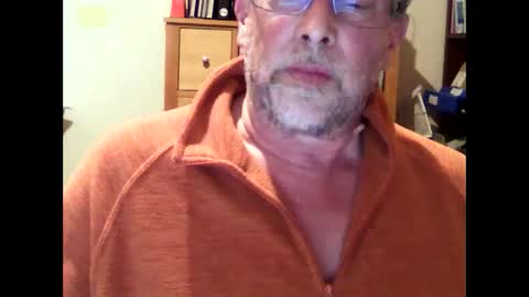 Snapshot of hereford66 chatting on April 18, 7:07 pm hereford66 online show from April 18, 7:07 pm