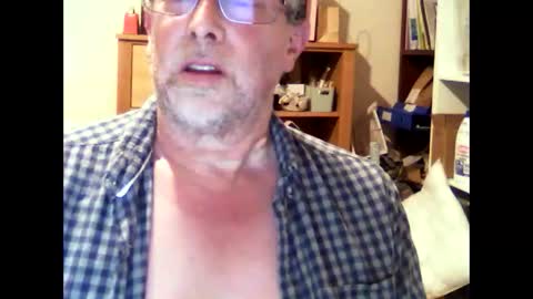 Snapshot of hereford66 chatting on May 5, 3:53 pm hereford66 online show from May 5, 3:53 pm