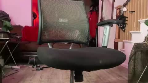 hereforonething888 online show from March 28, 5:40 am