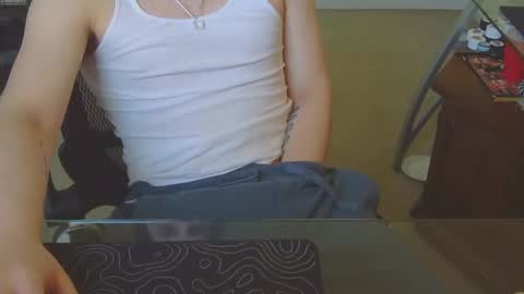 Snapshot of heretopleaseyou446029 chatting on February 18, 7:19 pm heretopleaseyou446029 online show from February 18, 7:19 pm